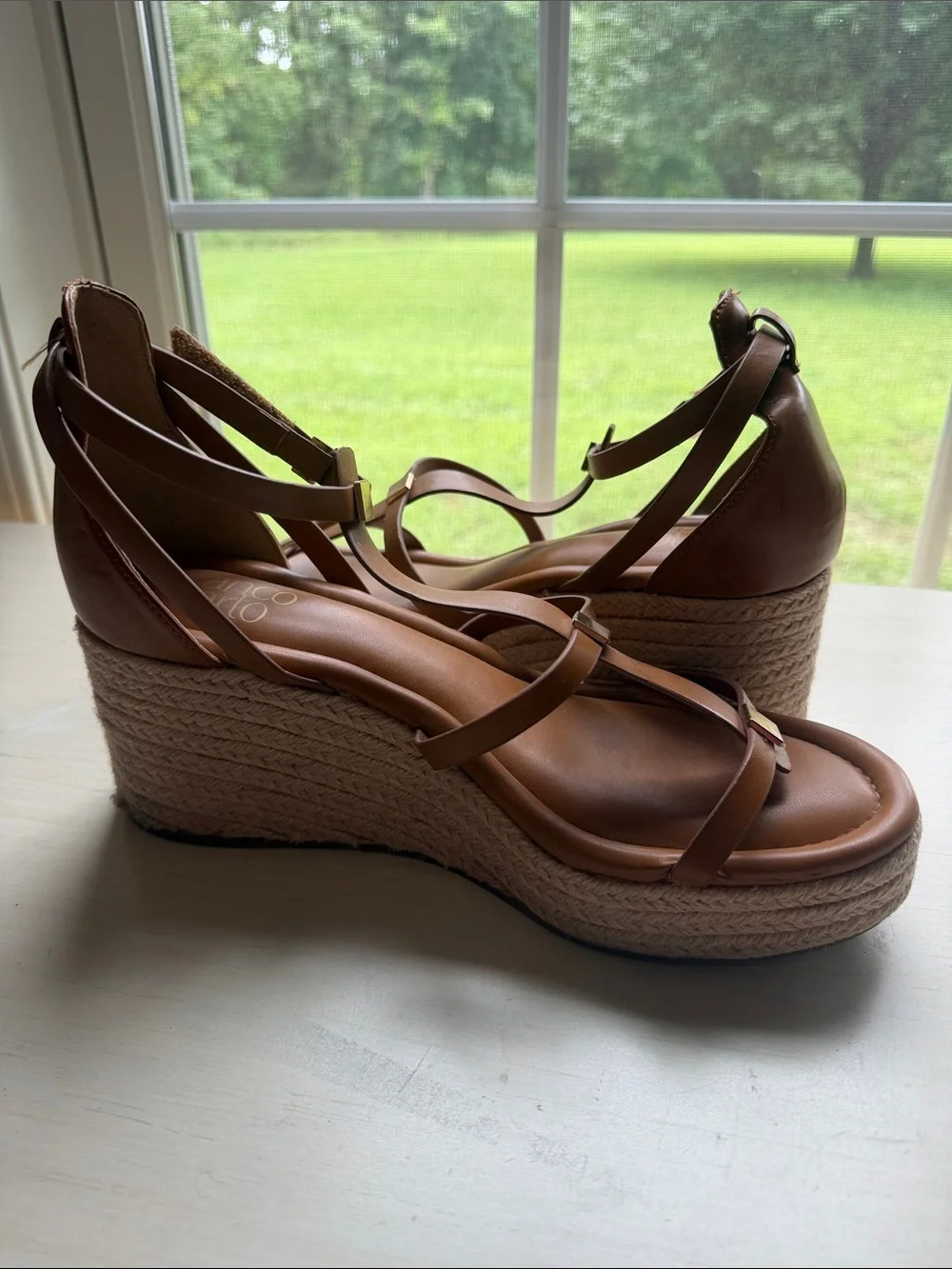 Franco Sarto Tan Wedge Sandals Women’s Size 9 Ankle Strap Velcro Closure